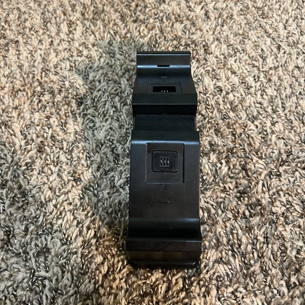 XBox One Game Control Holder & Charger